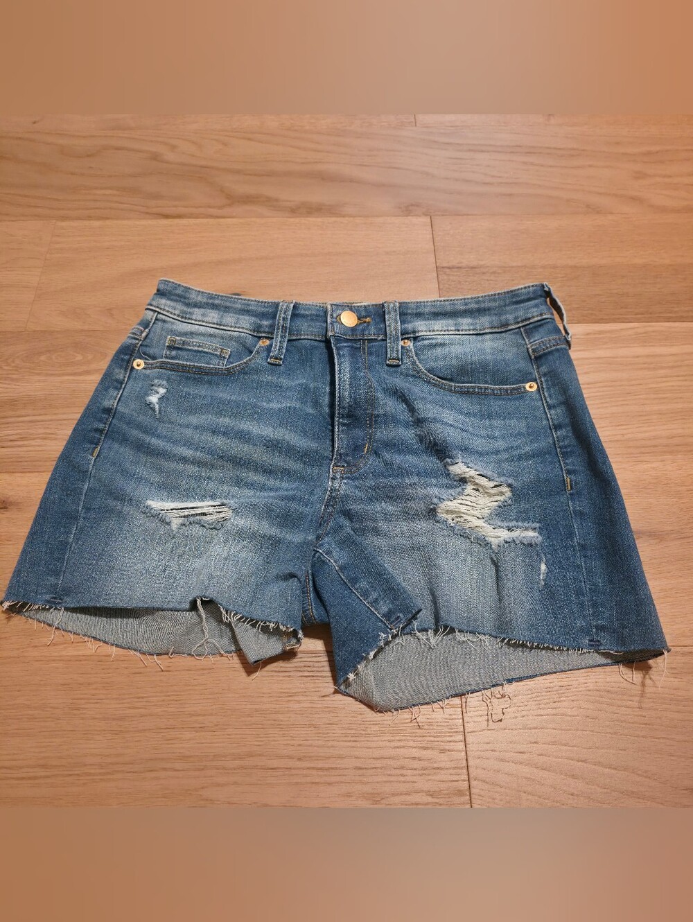 Universal Thread Distressed Blue Denim Women's Shorts